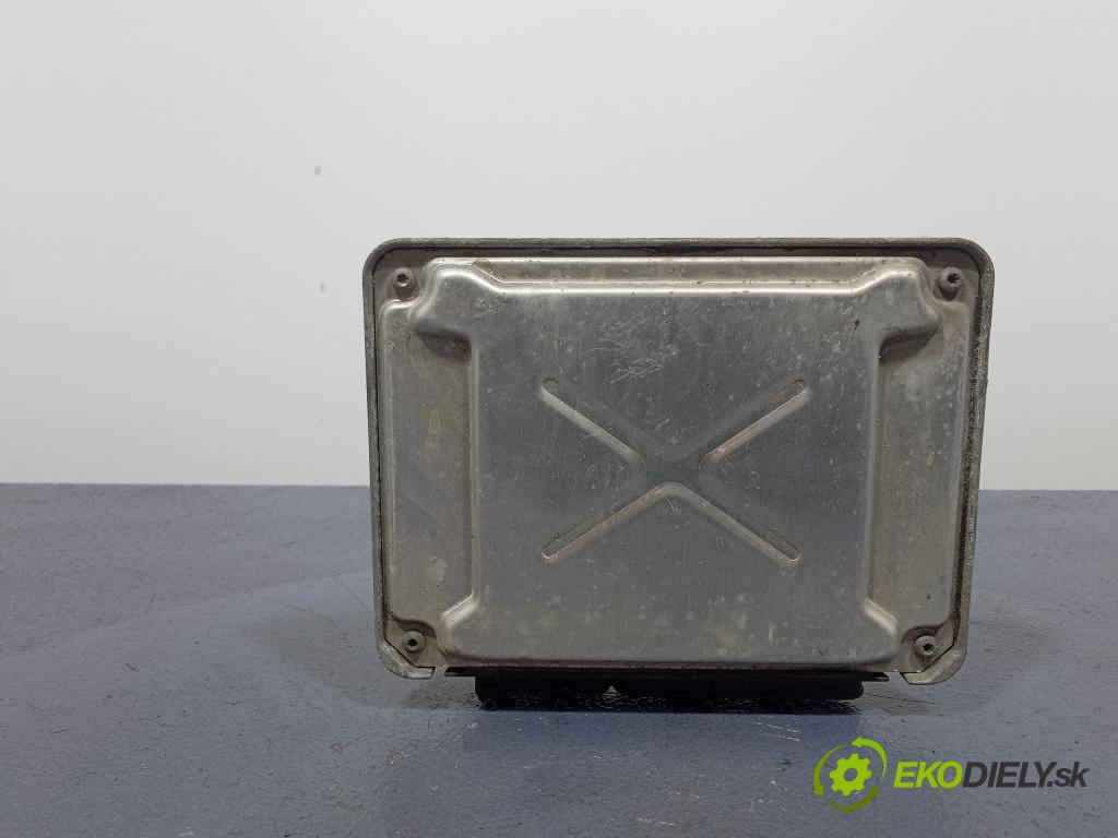 Fiat Panda 2005 riadiaca jednotka Motor: 55196259