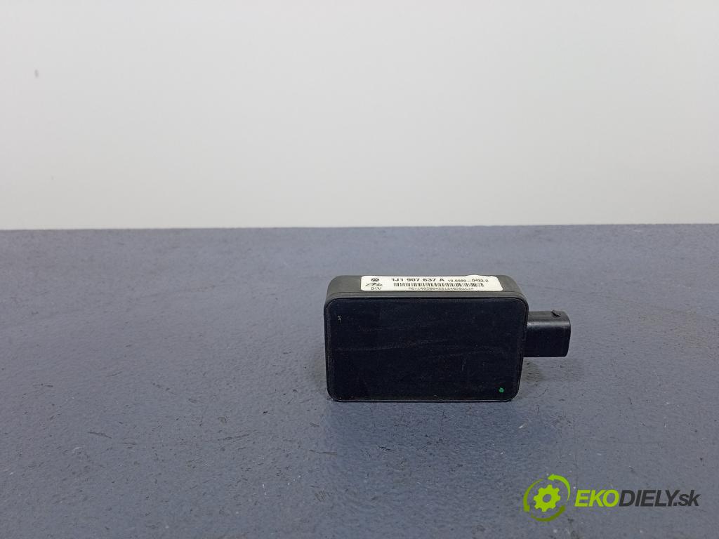 Vw Golf 2000 snímač ESP. 1J0907657A