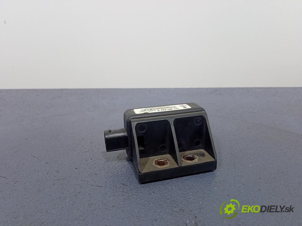 Vw Golf 2000 snímač ESP. 1J0907657A