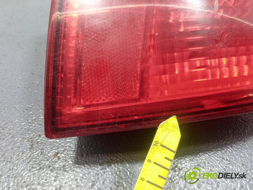 Seat Leon 2002 svetlo / reflektor zad Prava: Vonkajsia: 1M6945096A