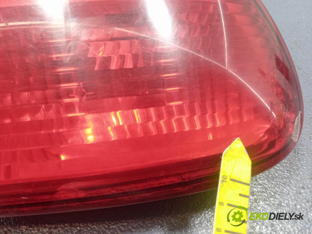 Seat Leon 2002 svetlo / reflektor zad Prava: Vonkajsia: 1M6945096A
