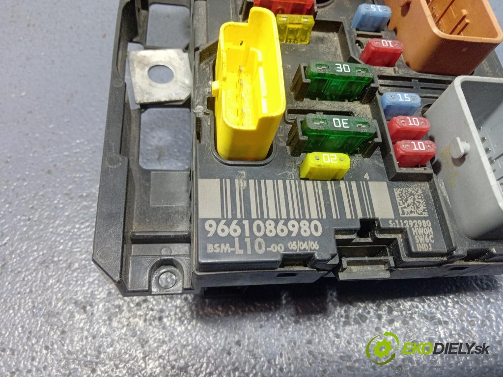Peugeot 207 2006 riadiaca jednotka Motor: 9662258780