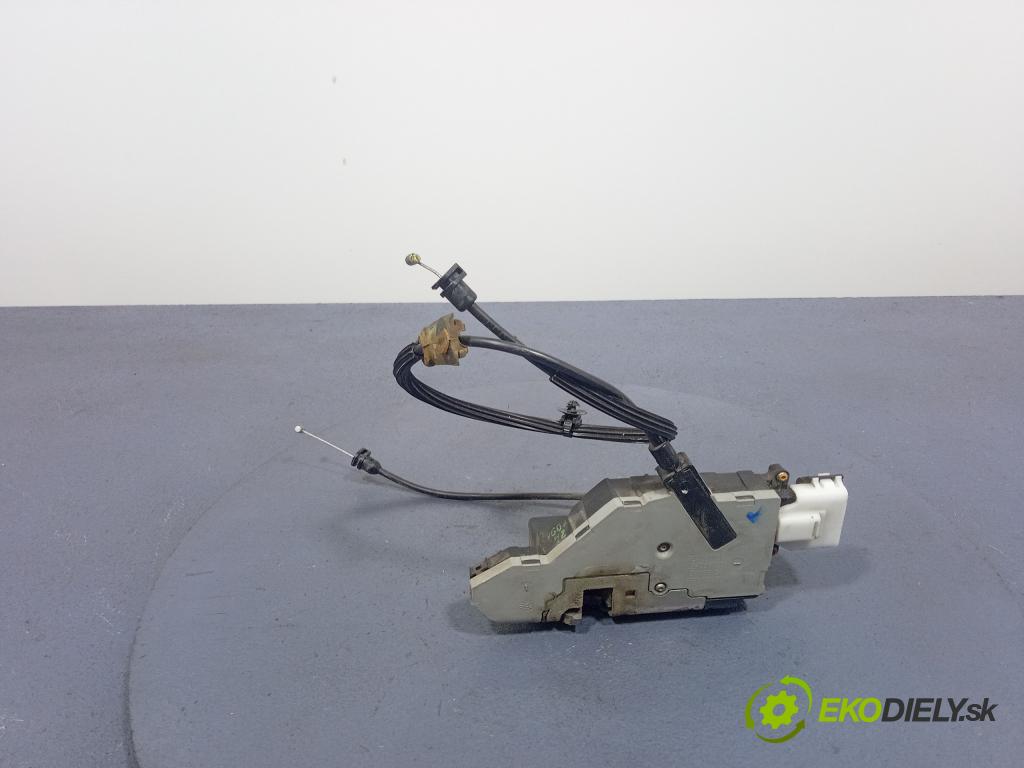 Peugeot 207 2006 zámek dveře před Levý: 24087816