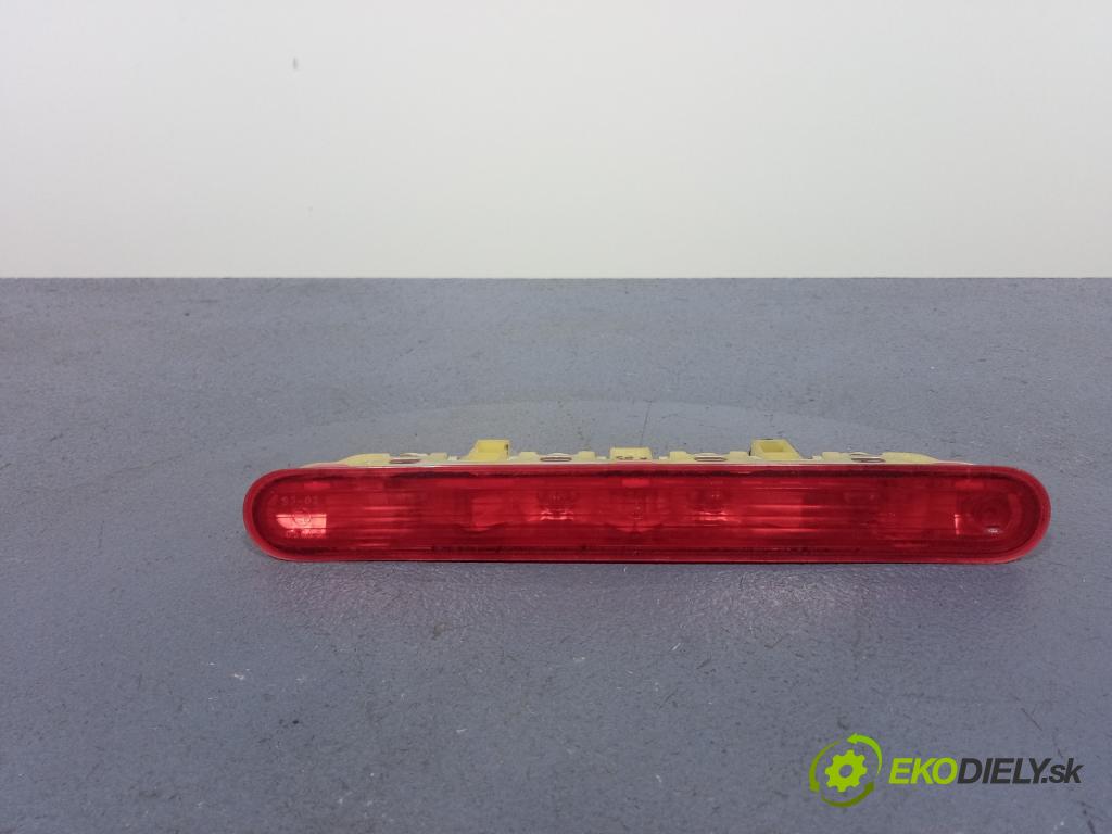 Peugeot 207 2006 Svetlo: Stop: 9649986880