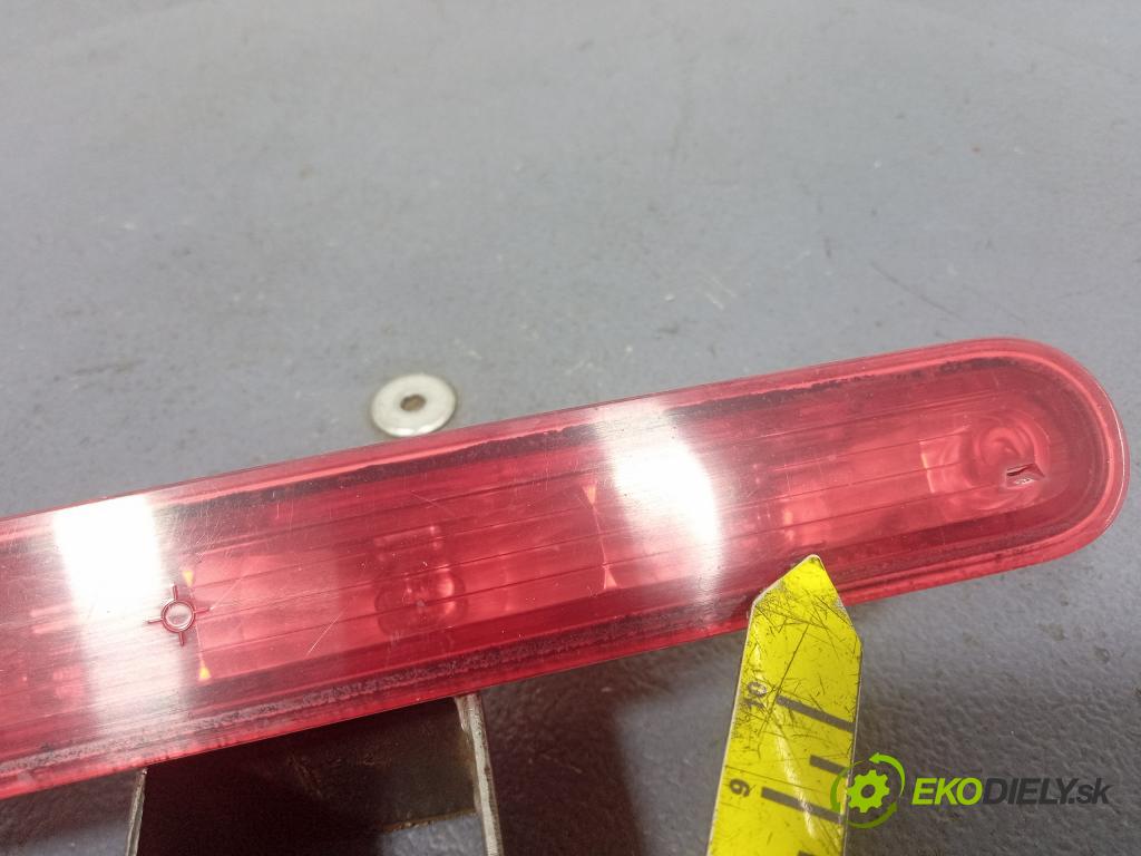 Peugeot 207 2006 Svetlo: Stop: 9649986880