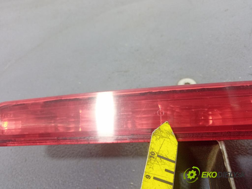 Peugeot 207 2006 Svetlo: Stop: 9649986880