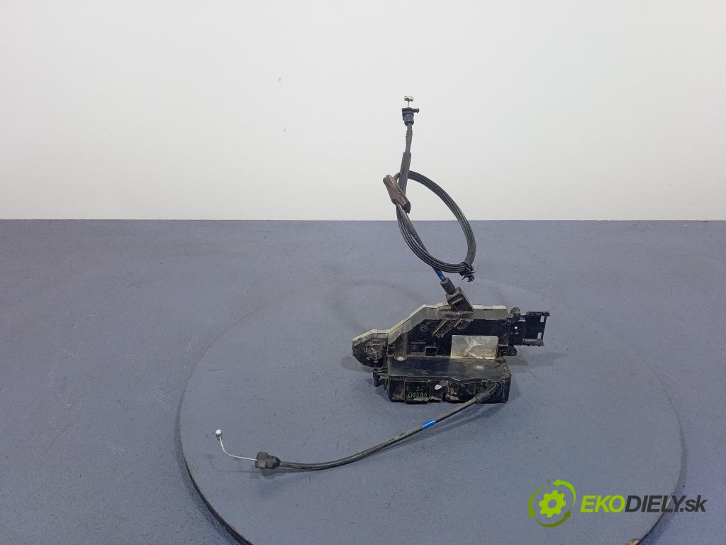 Peugeot 207 2006 zámek dveře před v pravo: 24095816
