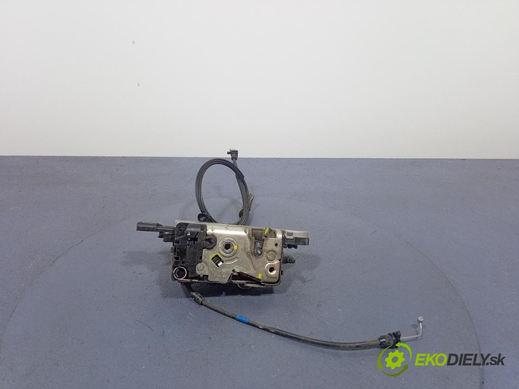 Peugeot 207 2006 zámek dveře před v pravo: 24095816