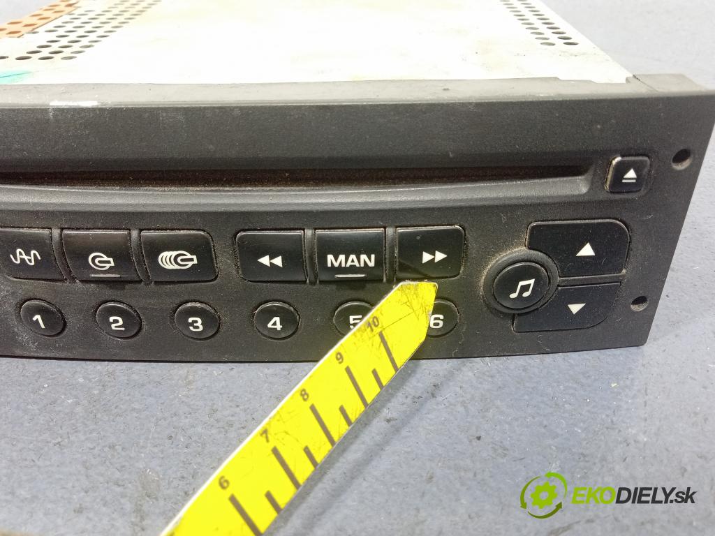 Peugeot 307 2003 Radio I Navigácia: 96489417XT