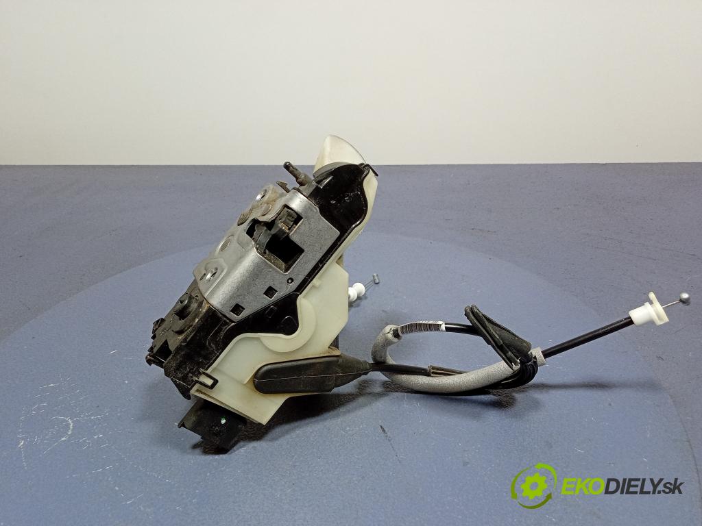 Citroen C4 2015 zámek dveře před Levý: 9685351380