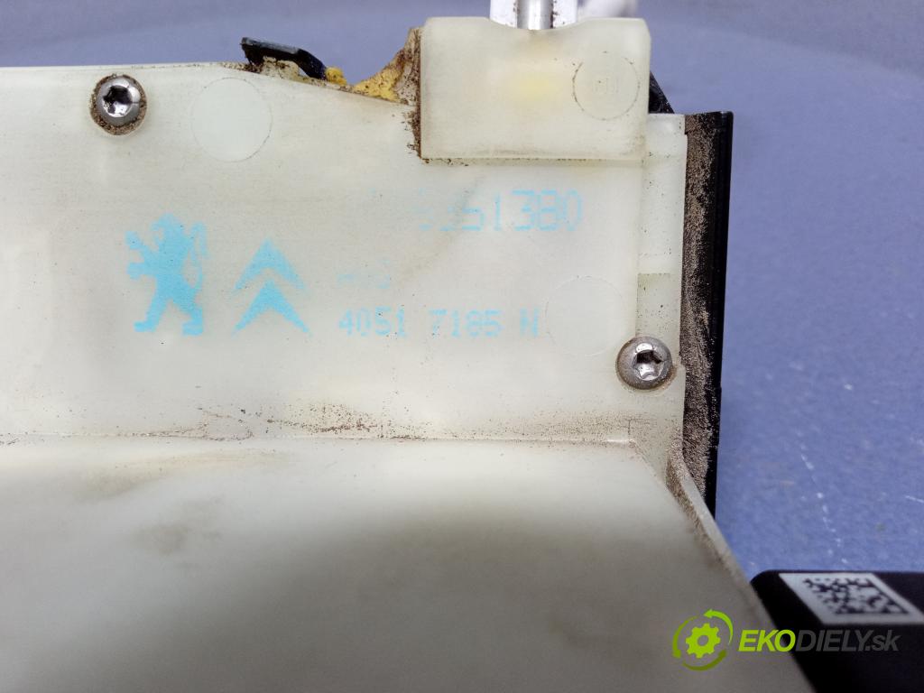 Citroen C4 2015 zámek dveře před Levý: 9685351380