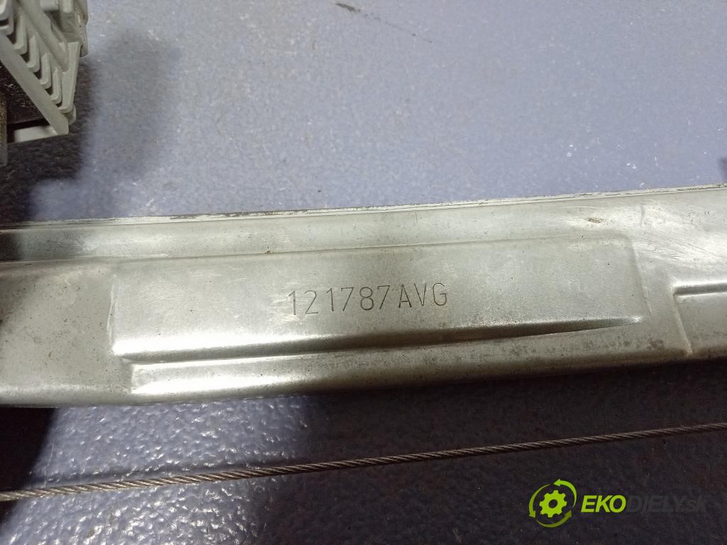 Citroen C4 2015 mechanismus stahování Sklenka: před Levý: 9802531980