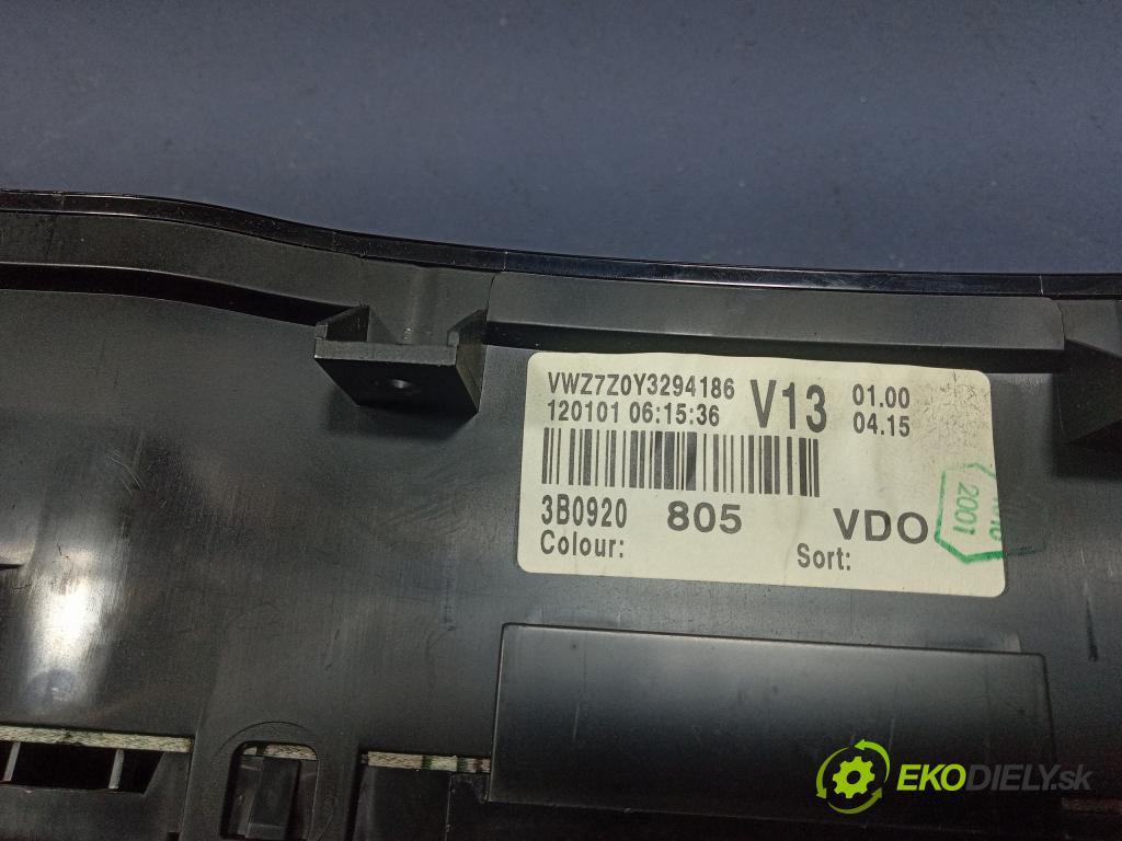 Vw Passat 2001 prístrojovka/ budíky 3B0920805