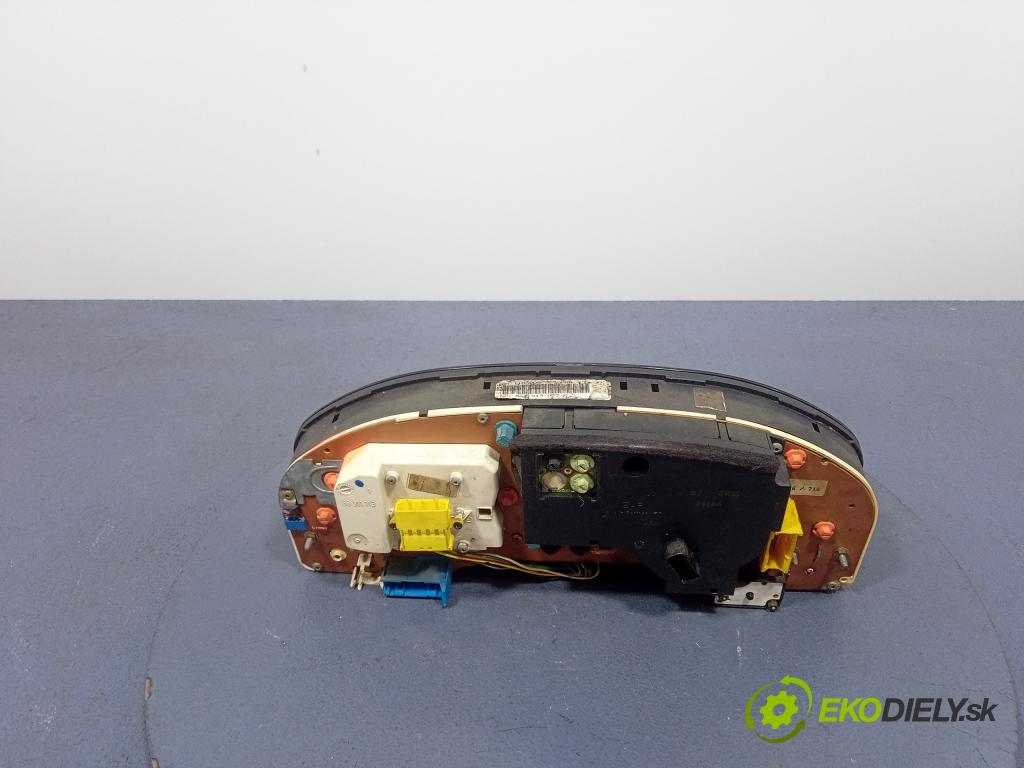 Audi 80 1994 prístrojovka/ budíky 8A0919033K