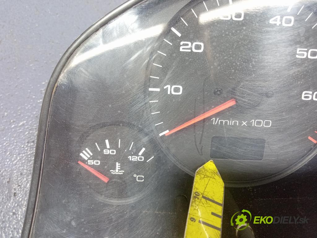 Audi 80 1994 prístrojovka/ budíky 8A0919033K
