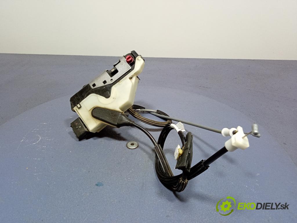 Citroen C4 2015 zámek dveře Zad: Levý: 9685351980