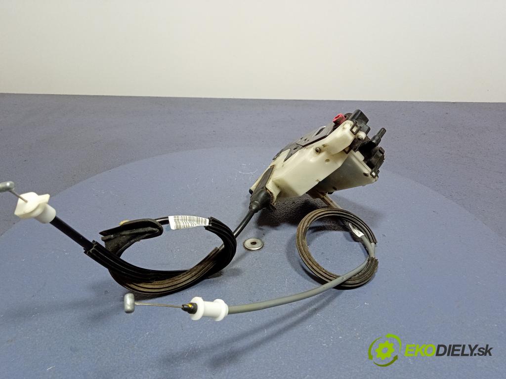 Citroen C4 2015 zámek dveře Zad: Levý: 9685351980