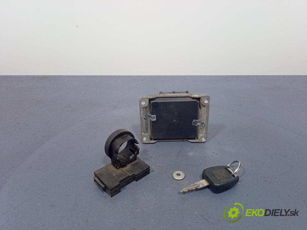 Opel Zafira 2002 riadiaca jednotka Motor: 24461886