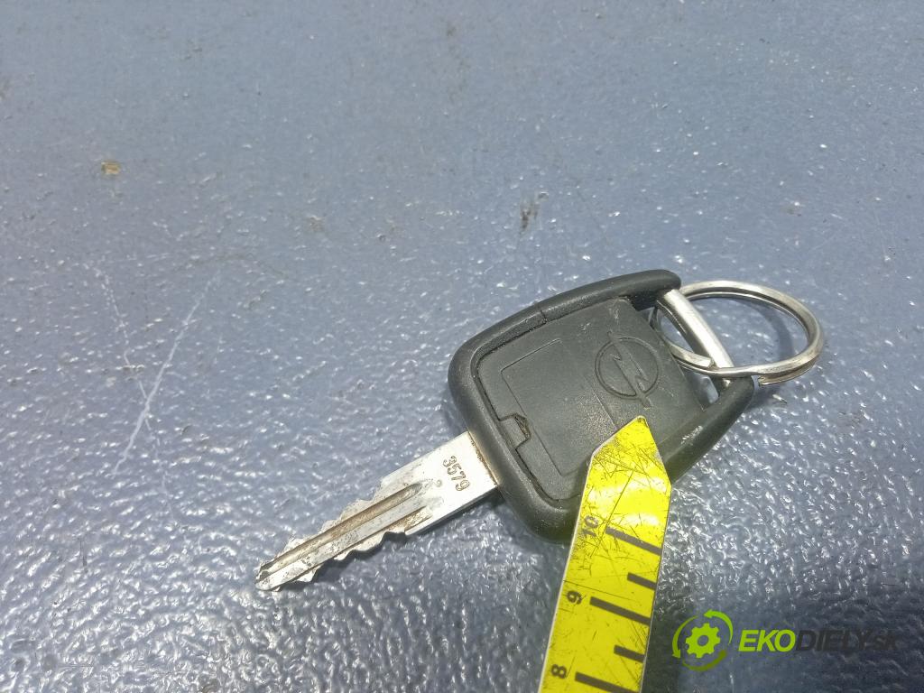 Opel Zafira 2002 riadiaca jednotka Motor: 24461886