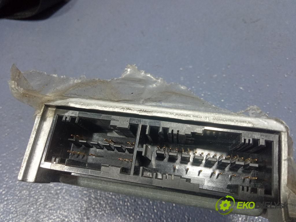 Peugeot 508 2017 kokpit,pristrojová doska 9688550677