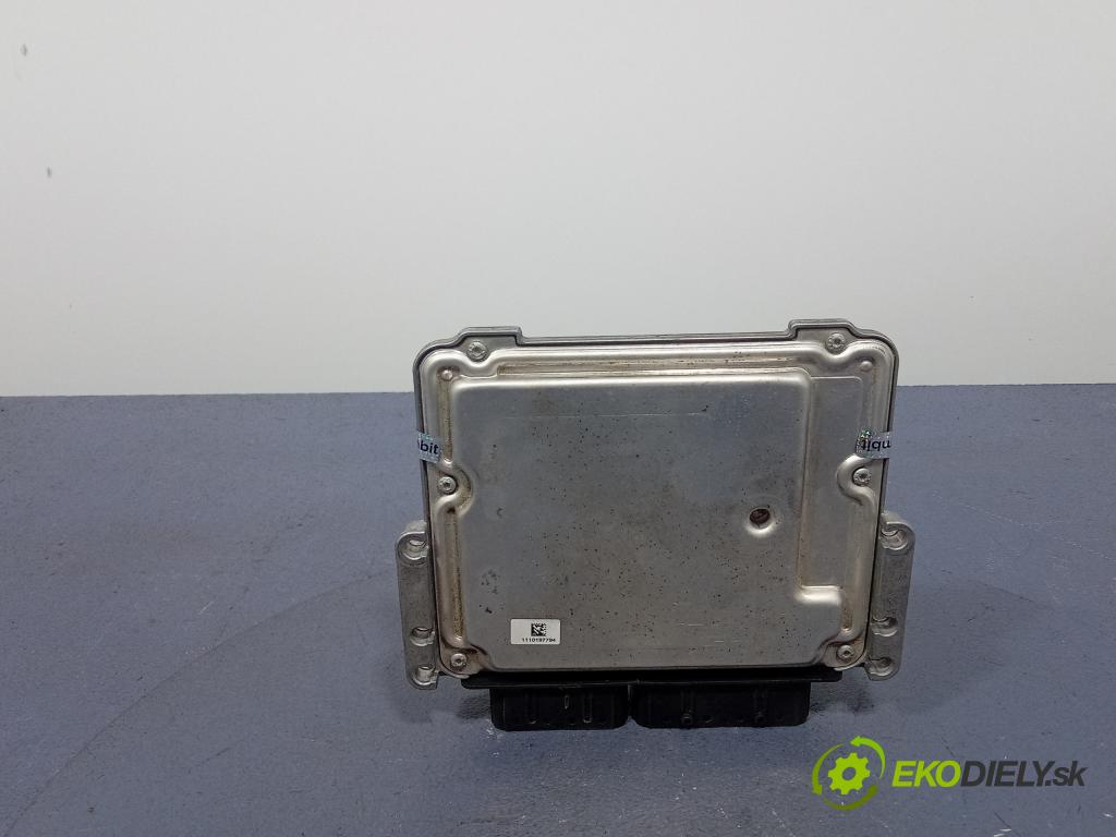 Peugeot 508 2017 riadiaca jednotka Motor: 9806460480