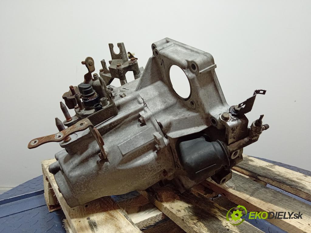 Honda Civic 2004 prevodovka Manualna 01