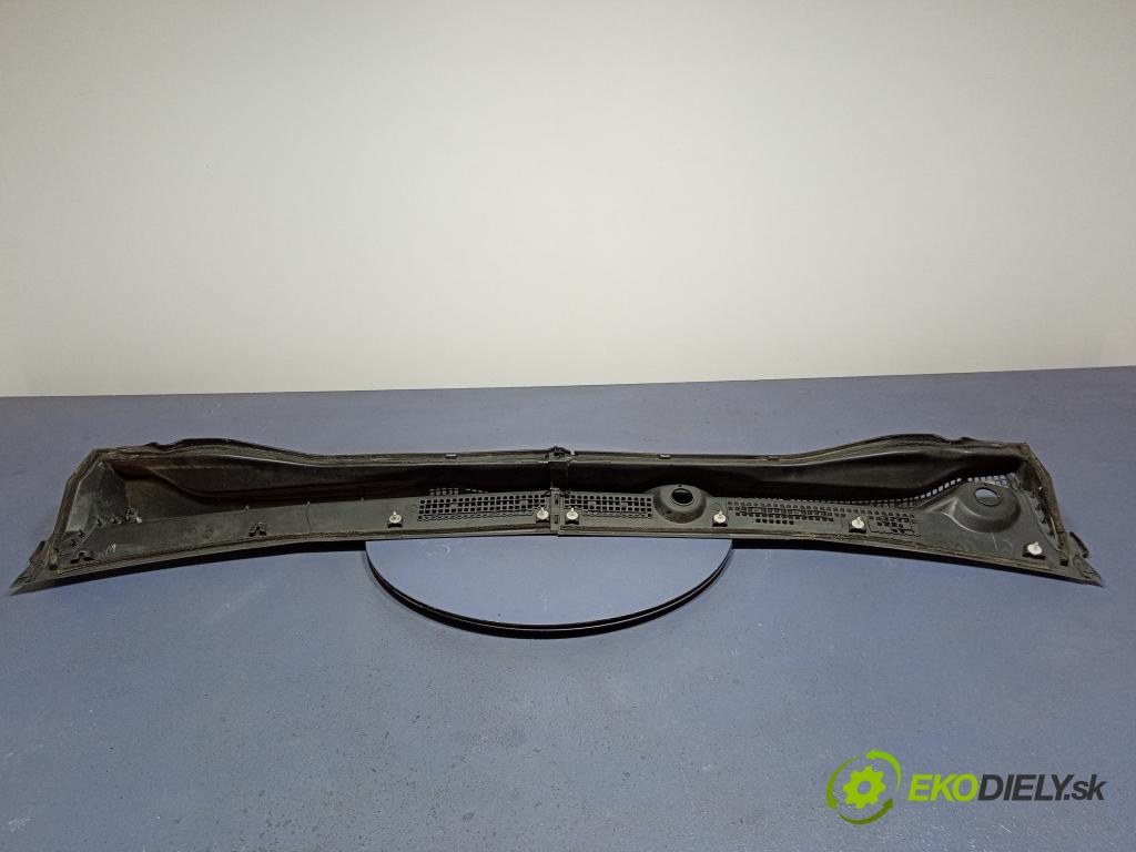 Honda Civic 2004 torpédo 74210-S6D
