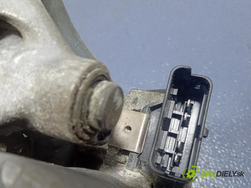 Peugeot 508 2017 mechanismus motorek Stěrače: před 9816172680