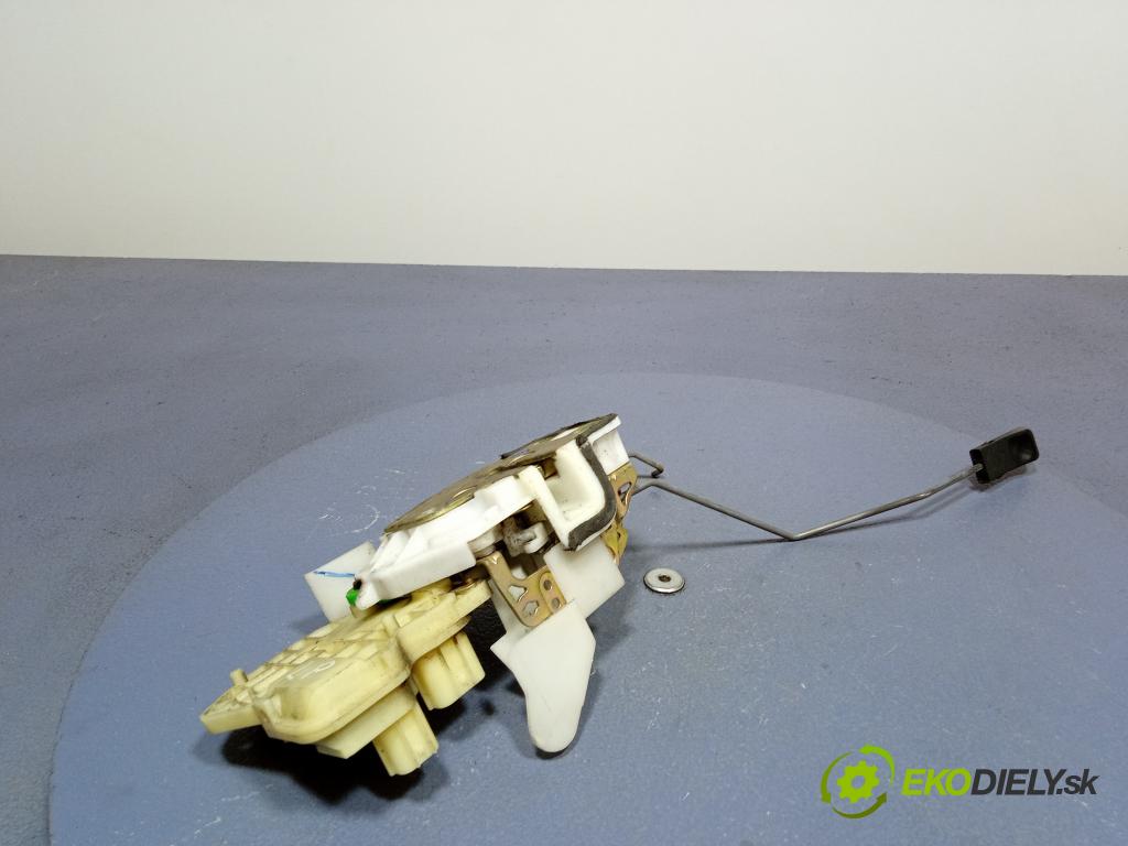 Honda Civic 2004 zámek dveře před Levý: 01