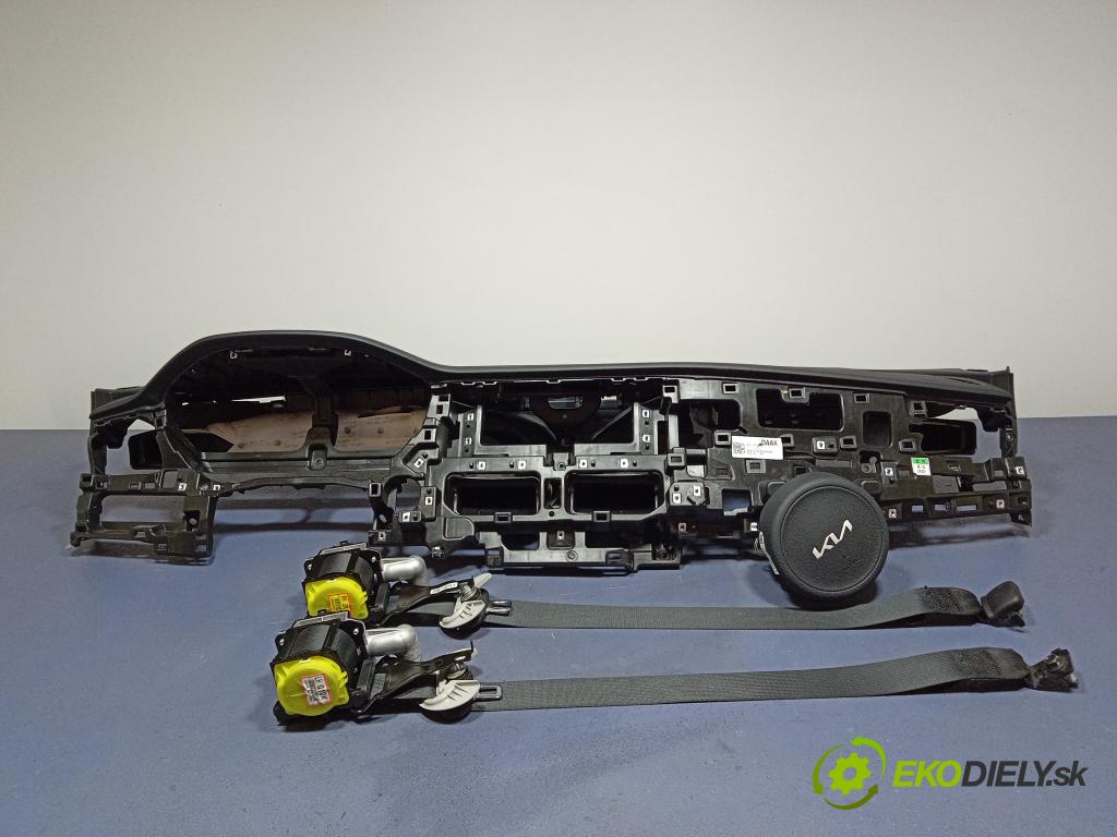 Kia Niro 2021 kokpit,pristrojová doska 84710G5AA0