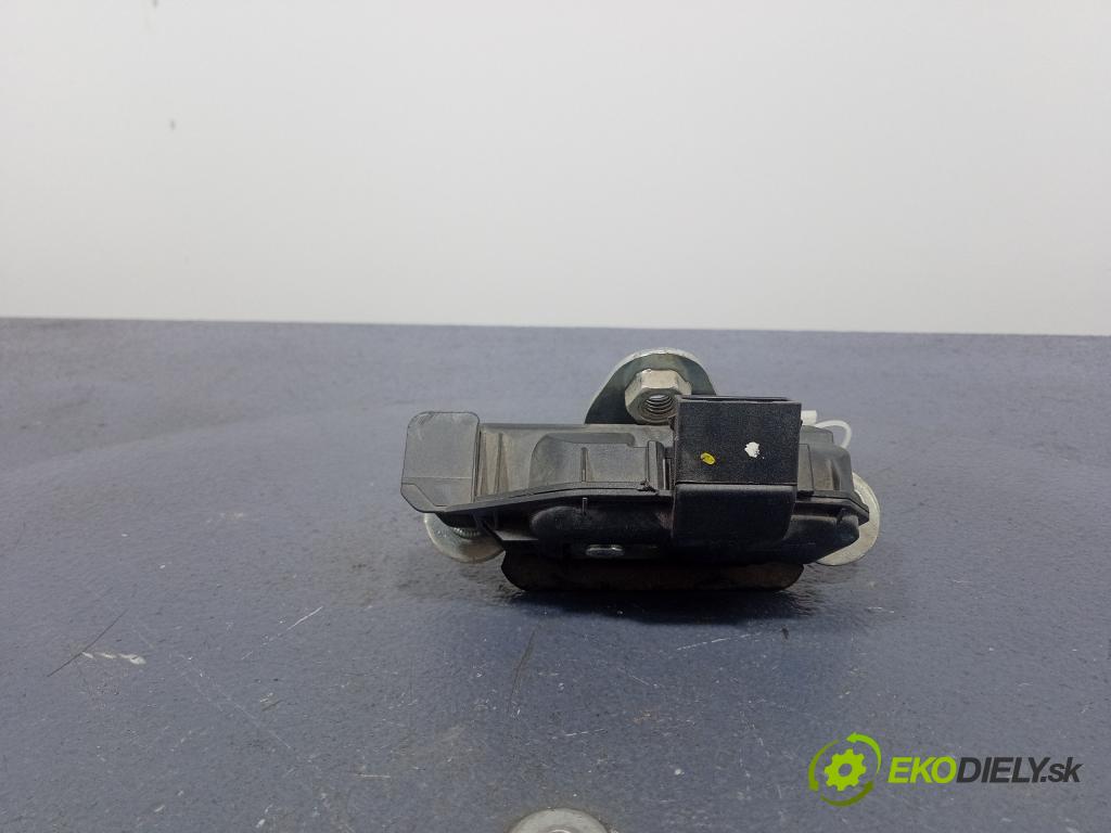 Skoda Fabia 2008 zámek Klapky: kufr 5J0827501B