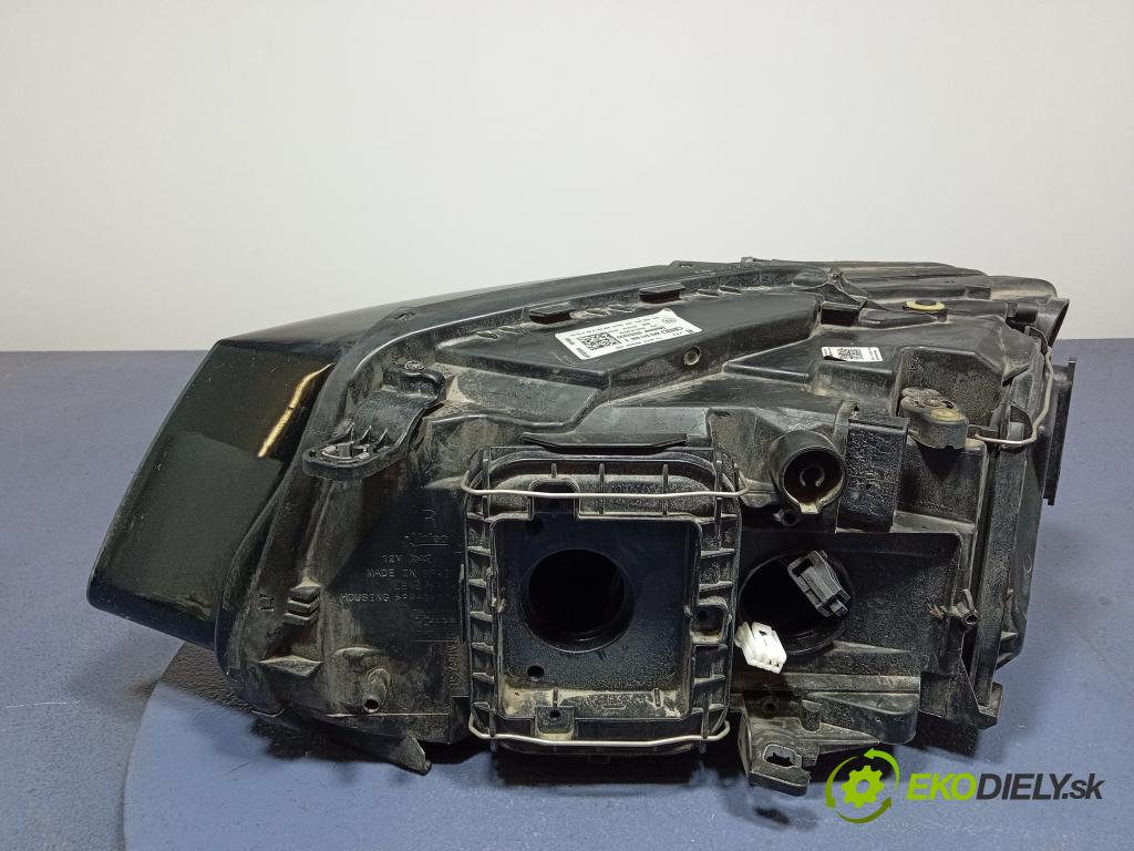 Audi Q5 0 Reflektor: v pravo: 8R0941006E