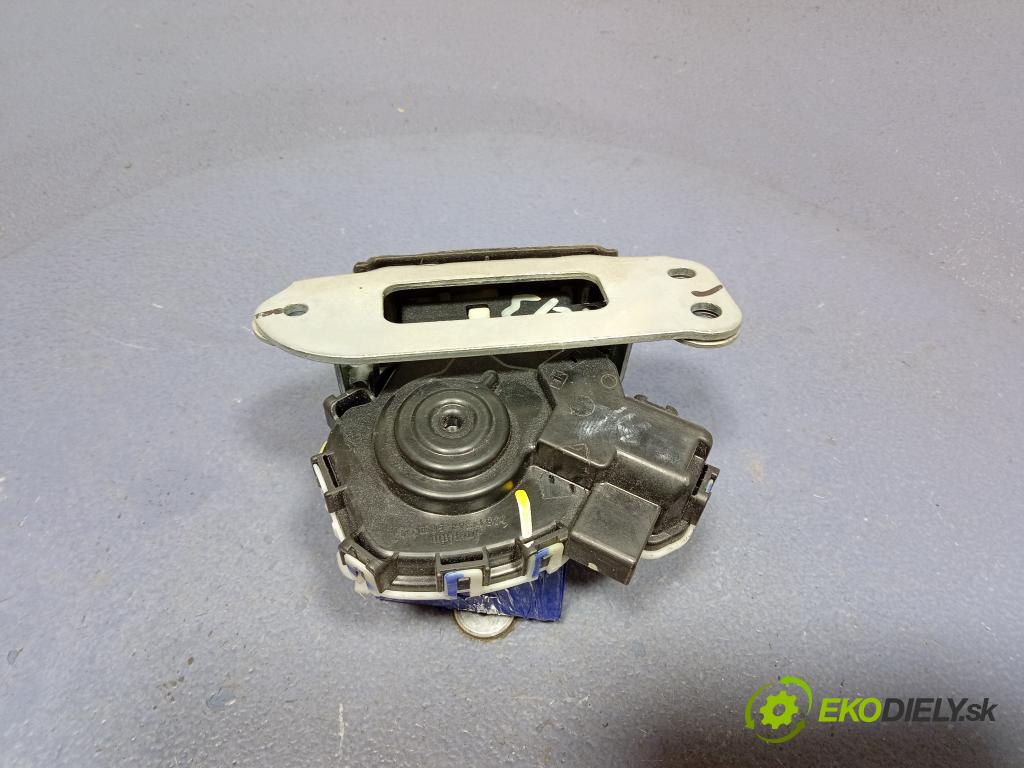 Suzuki Baleno 0 zámek Klapky: kufr 01