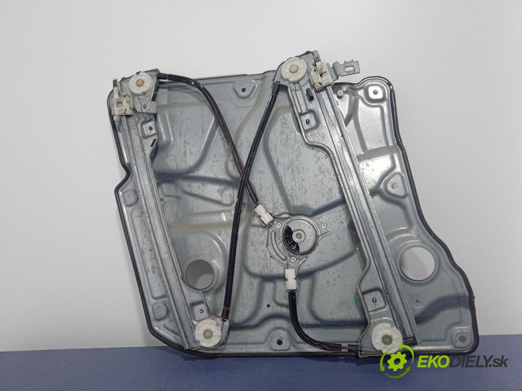 Nissan Primera 2002 mechanismus stahování Sklenka: před v pravo: 80770AV601