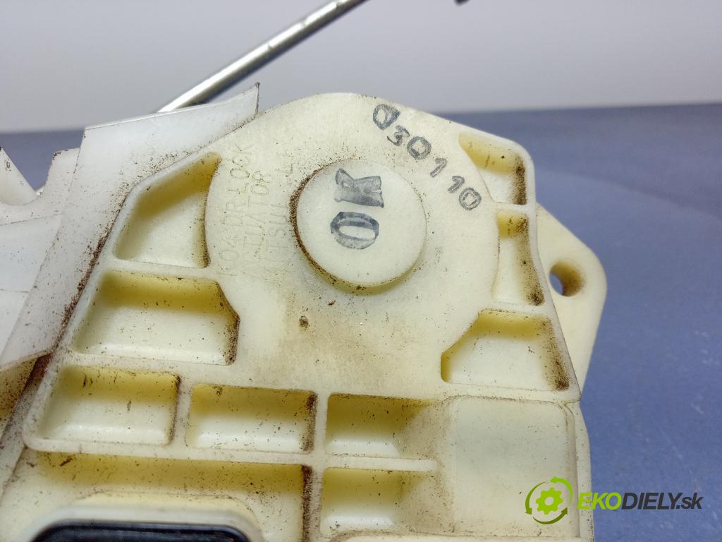 Honda Cr-v 2003 zámek dveře před Levý: 01