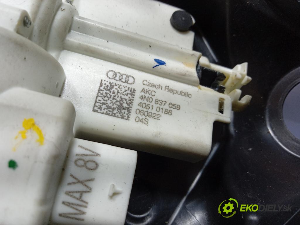 Audi A7 2022 zámek dveře před Levý: 4N0837059