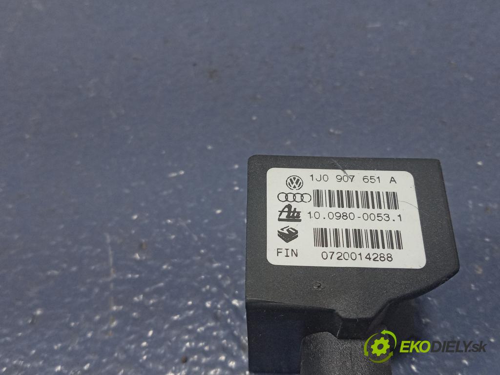 Volkswagen Golf 1.9 tdi 2000 snímač ESP. 1J0907651A
