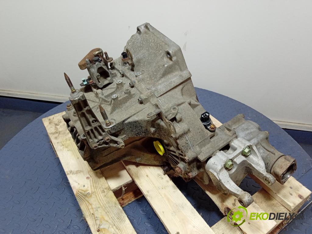 Honda Cr-v 2003 prevodovka Manualna Z2M1