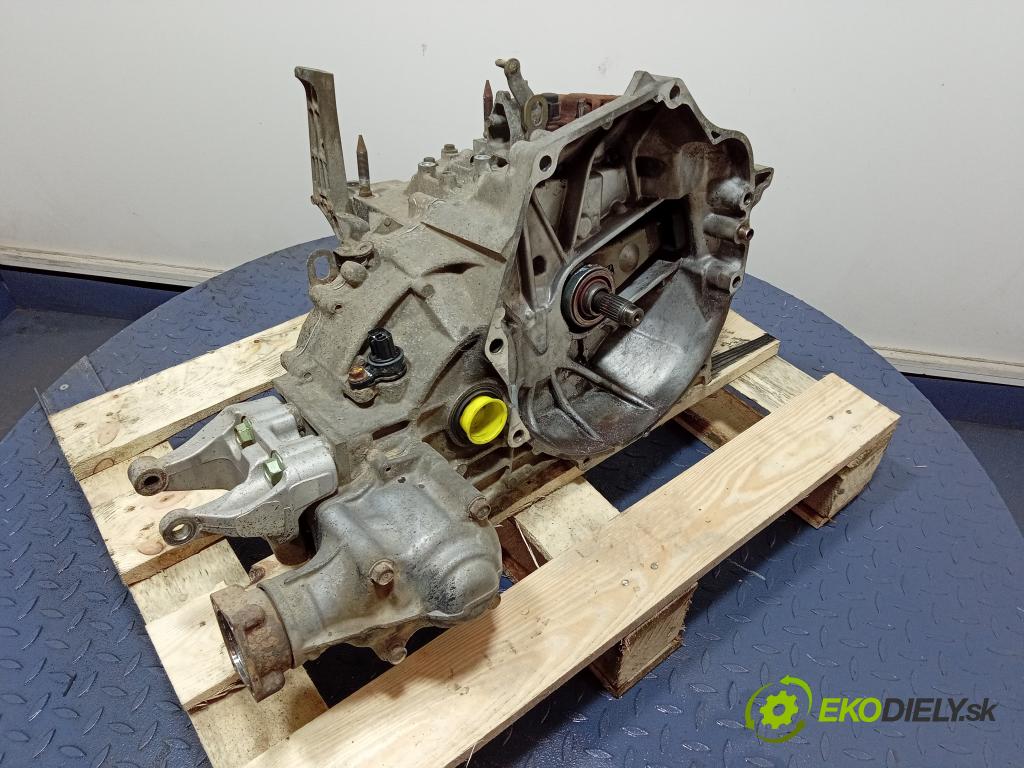 Honda Cr-v 2003 prevodovka Manualna Z2M1