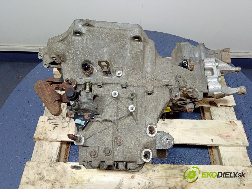 Honda Cr-v 2003 prevodovka Manualna Z2M1
