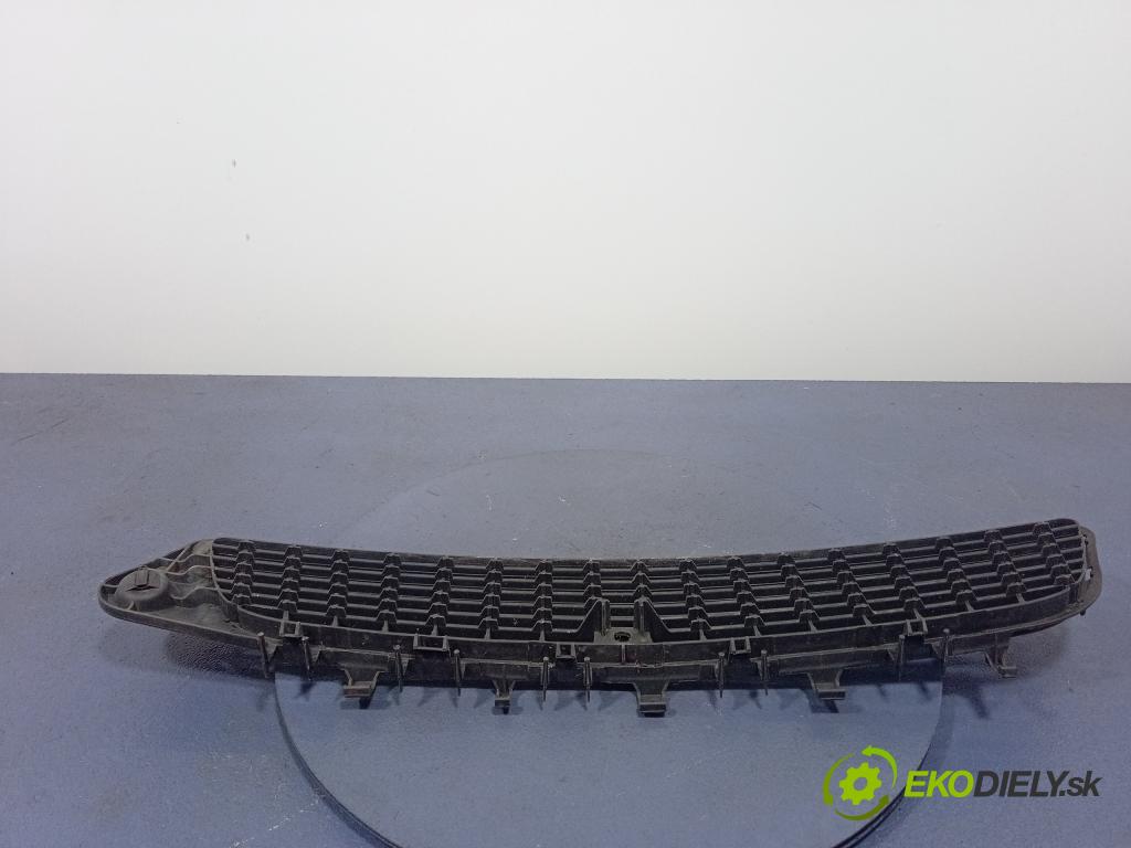 Opel Vectra 2003 nárazník před 13100588