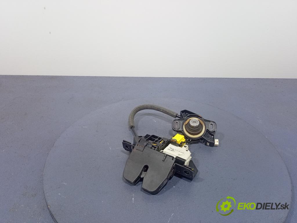 Opel Vectra 2003 zámek Klapky: kufr 09180104