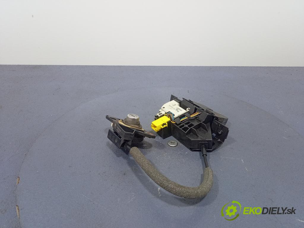 Opel Vectra 2003 zámek Klapky: kufr 09180104