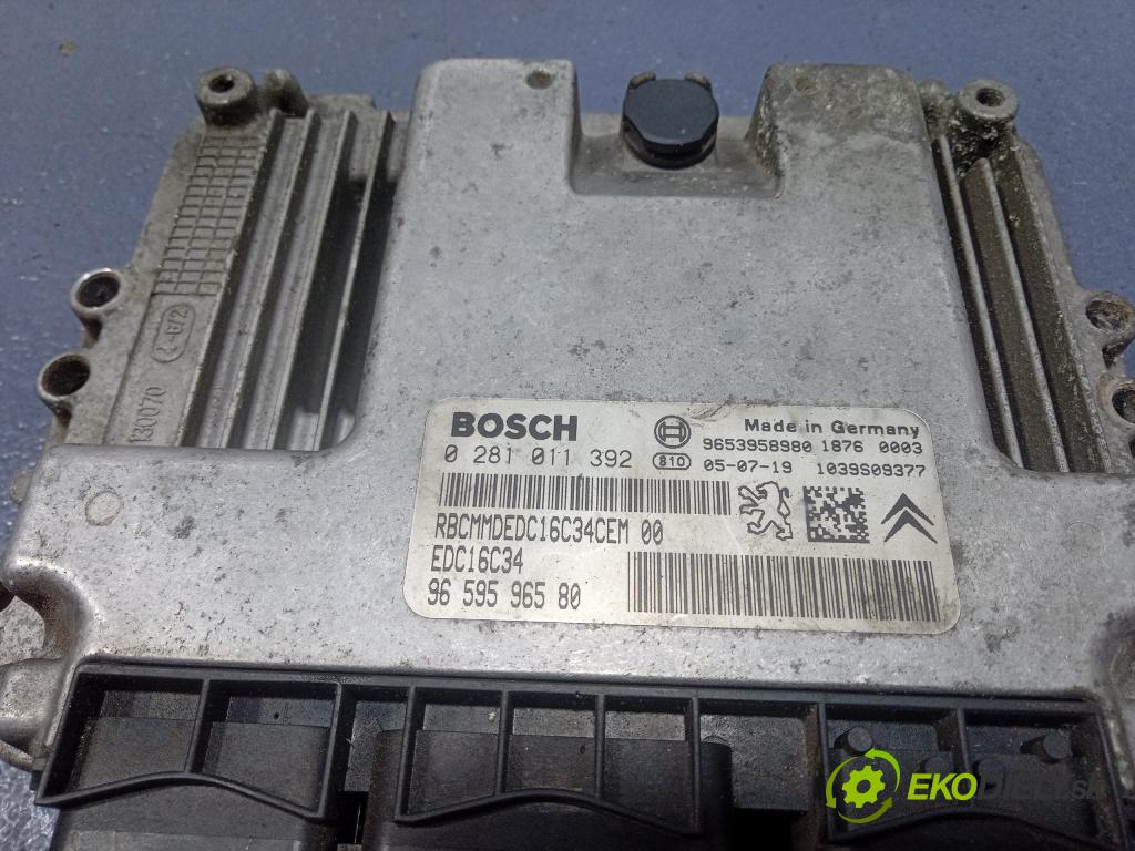 Citroen Xsara picasso 2004 riadiaca jednotka Motor: 0281011392