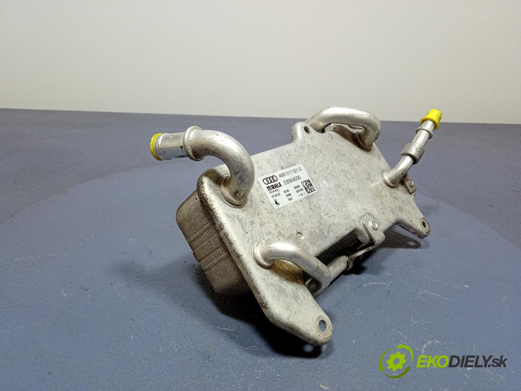 Audi A7 2022 chladič oleja 4M0317021G