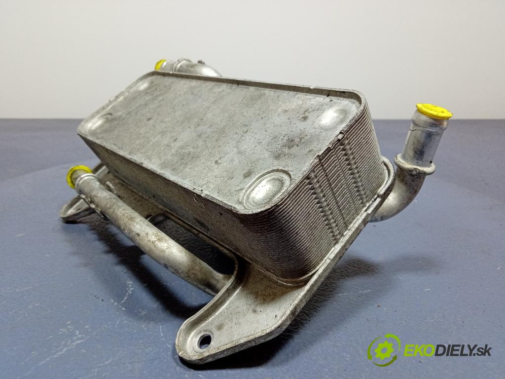 Audi A7 2022 chladič oleja 4M0317021G