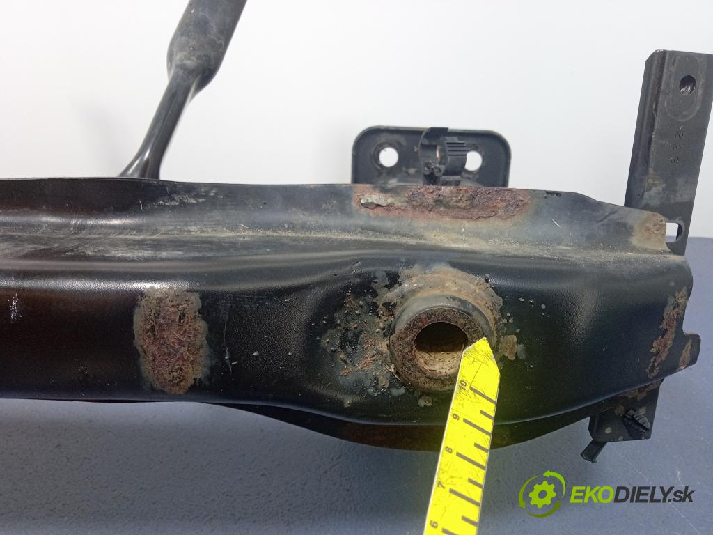 Bmw X6 2012 výztuha narazník před 7452941