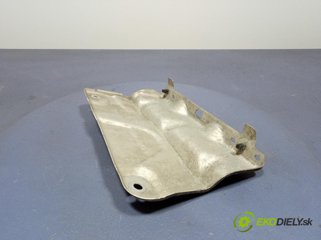 Audi A7 2022 výztuha narazník Zad: 4K0807329