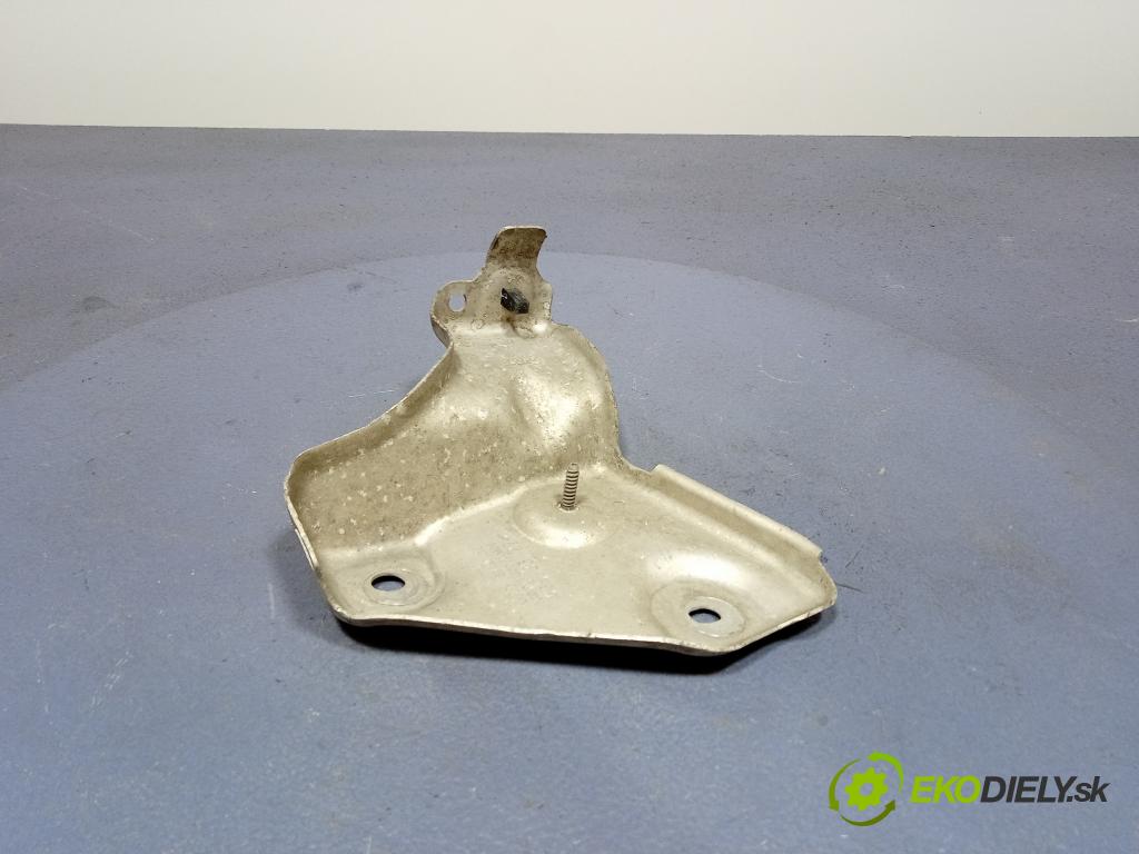Audi A7 2022 výztuha narazník Zad: 4K0807330