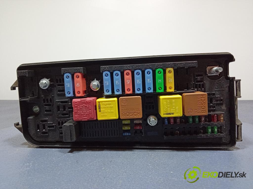 Opel Signum 2003 riadiaca jednotka Motor: 55351342